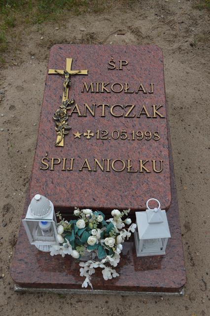 Mikołaj Antczak 1998 Tuczno - Grobonet - Wyszukiwarka osób pochowanych