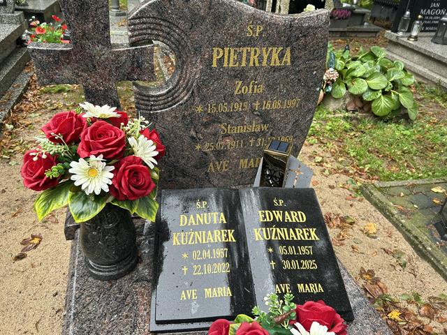 Grób Edward Kuźniarek 